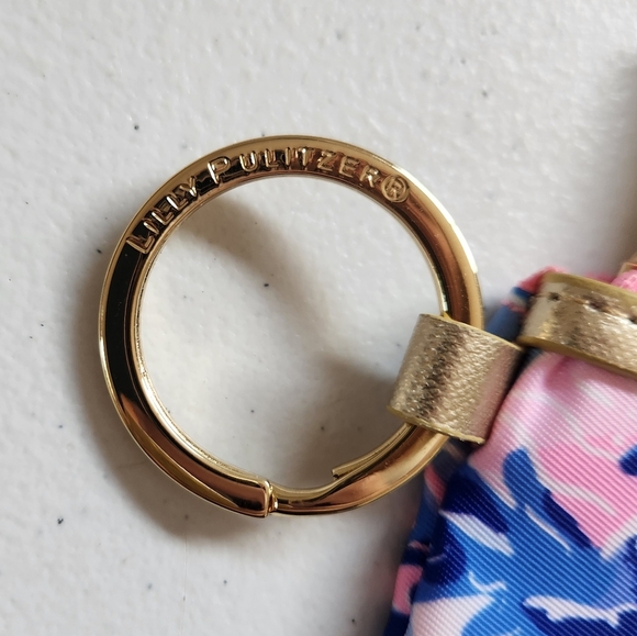 Lily Pulitzer Blue ID Case Wallet Keychain Gift Travel Card Pouch - Picture 4 of 6